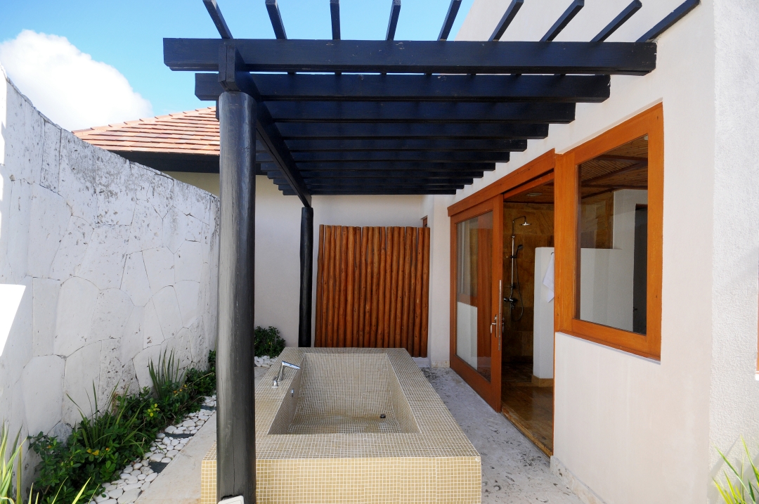Incredible Value: Spacious 2-Bedroom Villa for sale in Green Village, Cap Cana, punta cana