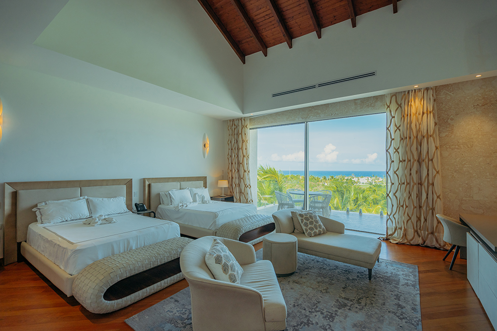 6 Bedroom Luxury Villa for sale in Cap Cana, Piunta cana, with golf and ocean views